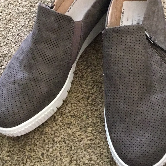 Women’s Naturalizer Soul shoes - Picture 2 of 4